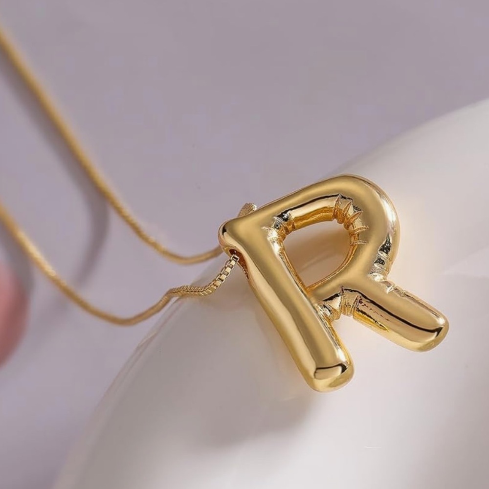 BRAND NEW, STILL IN THE PACKAGE Trendy Bubble Initial Charm and Necklace, “R” - Picture 2 of 2
